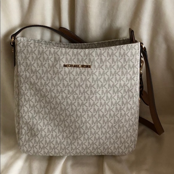 MICHAEL Michael Kors Handbags - MK CROSSBODY MESSENGER BAG